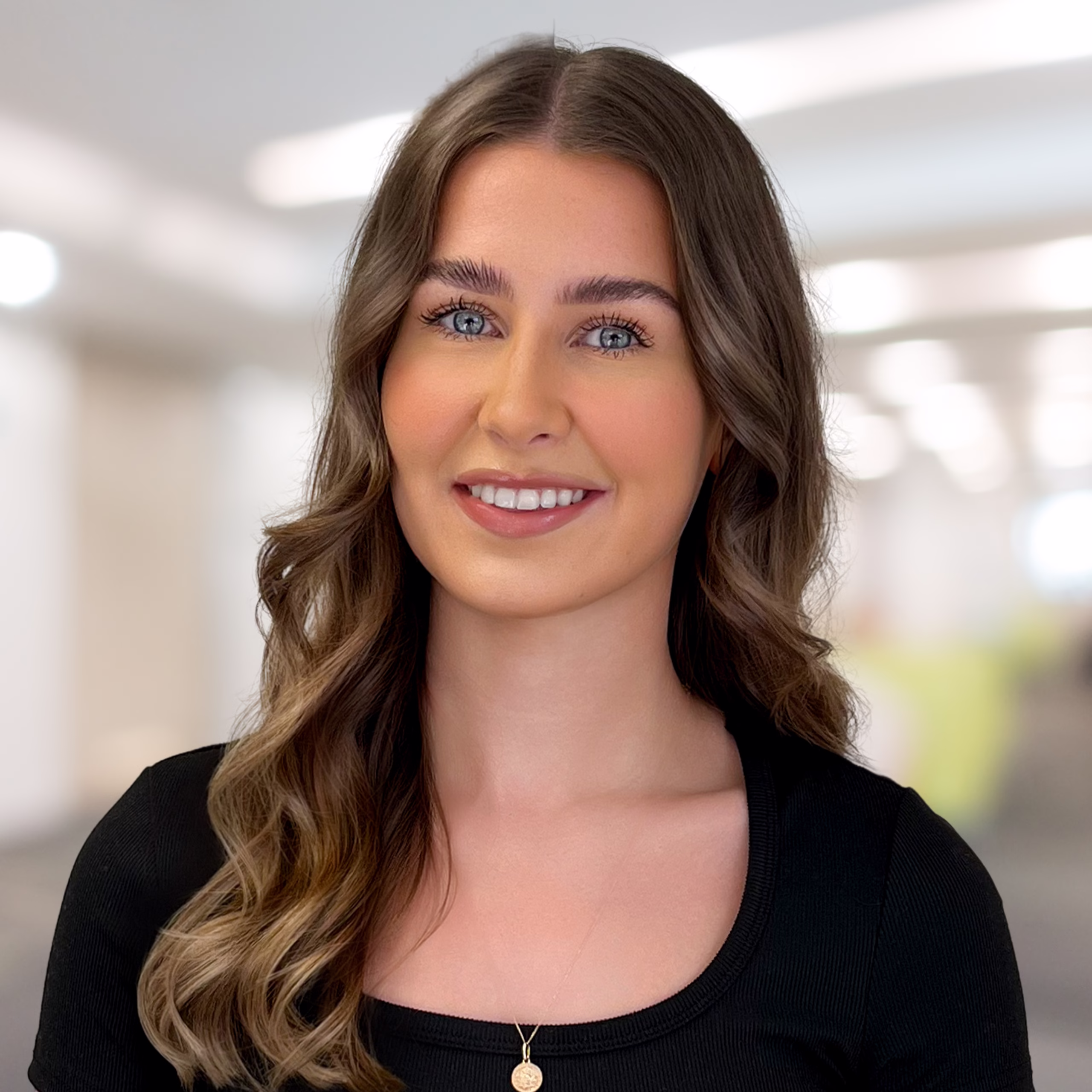 Maisy Parrott (Marketing Executive)