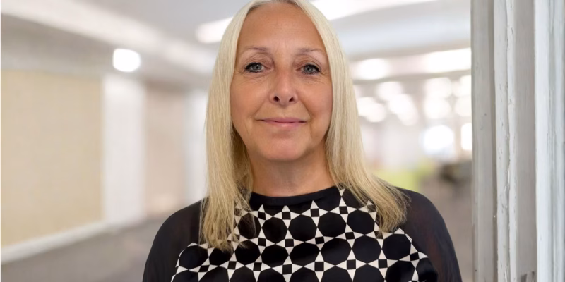 Website Blog header - Behind the Sparq - Helen Elam